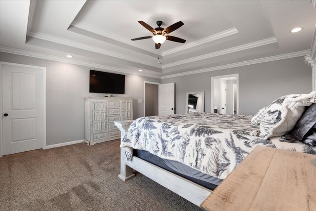 129 Chisum Ct, Clarksville, TN 37043