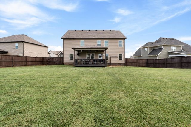 129 Chisum Ct, Clarksville, TN 37043