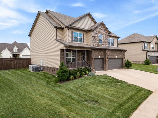 129 Chisum Ct, Clarksville, TN 37043
