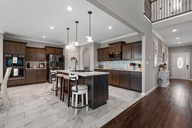 129 Chisum Ct, Clarksville, TN 37043