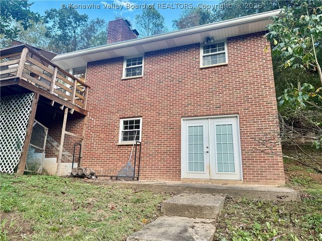 3028 Frame Road, Elkview, WV 25071