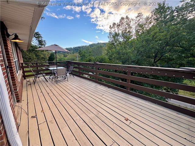 3028 Frame Road, Elkview, WV 25071