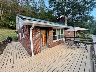 3028 Frame Road, Elkview, WV 25071