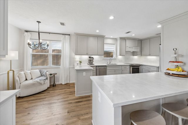 11854 Westmere Drive, Houston, TX 77077