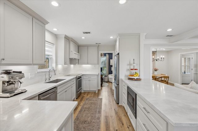 11854 Westmere Drive, Houston, TX 77077