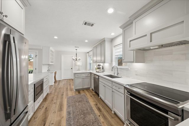 11854 Westmere Drive, Houston, TX 77077