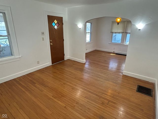 4981 W 11th Street, Indianapolis, IN 46224