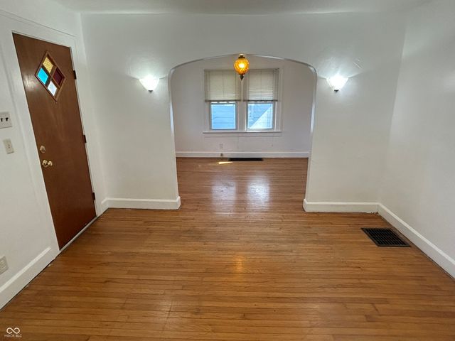 4981 W 11th Street, Indianapolis, IN 46224