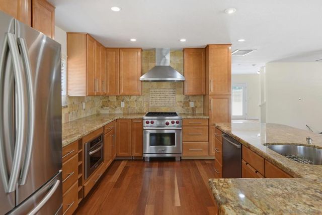 3229 Valley st, Carlsbad, CA 92008