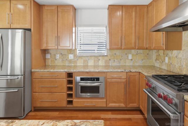 3229 Valley st, Carlsbad, CA 92008