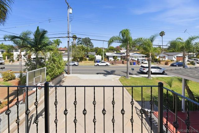 3229 Valley st, Carlsbad, CA 92008