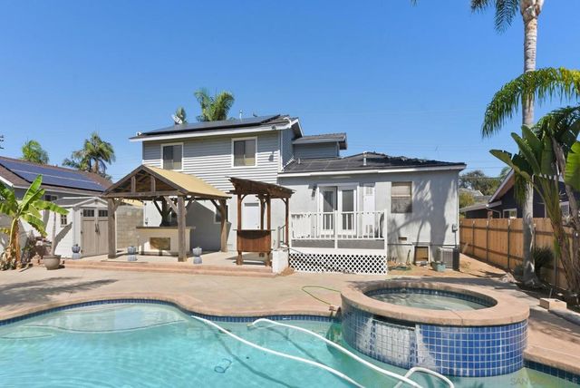 3229 Valley st, Carlsbad, CA 92008