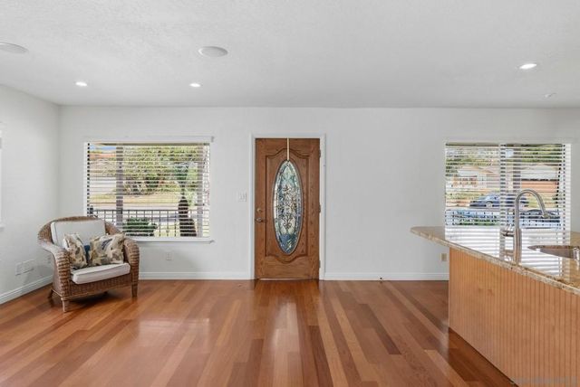 3229 Valley st, Carlsbad, CA 92008