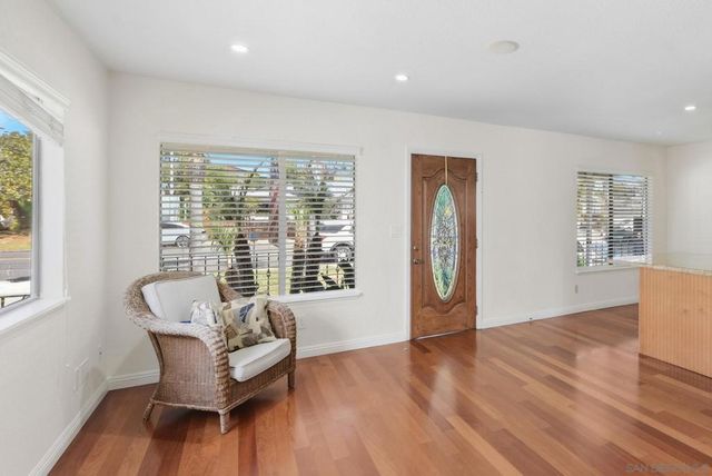 3229 Valley st, Carlsbad, CA 92008