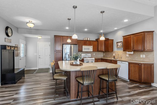 8308 Ridgestone Drive, Byron Center, MI 49315