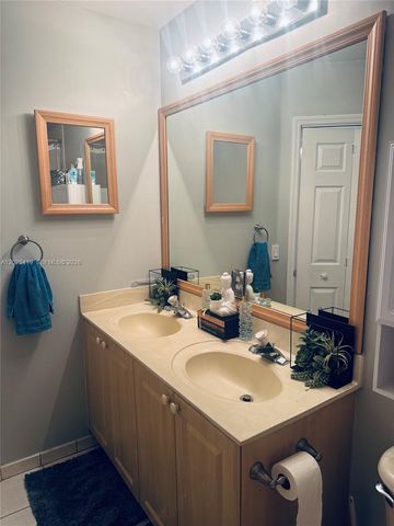3180 SW 129th Ter 114, Miramar, FL 33027