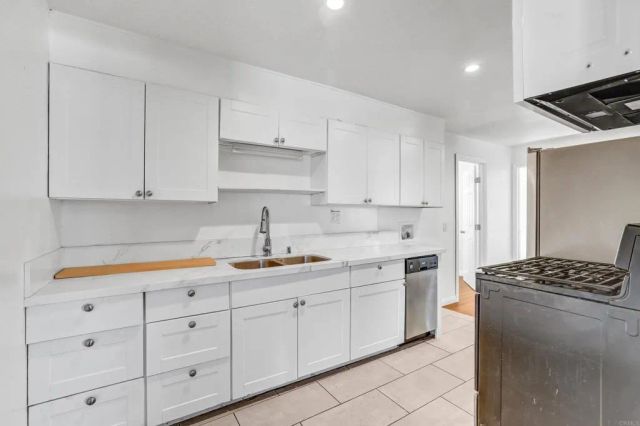 5314 Churchward, San Diego, CA 92114