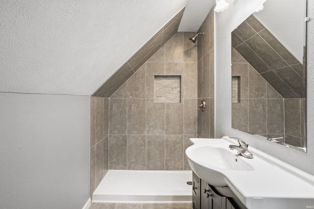 1310 S 29Th Street, South Bend, IN 46615