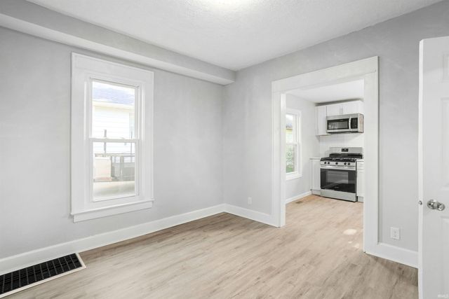 1310 S 29Th Street, South Bend, IN 46615