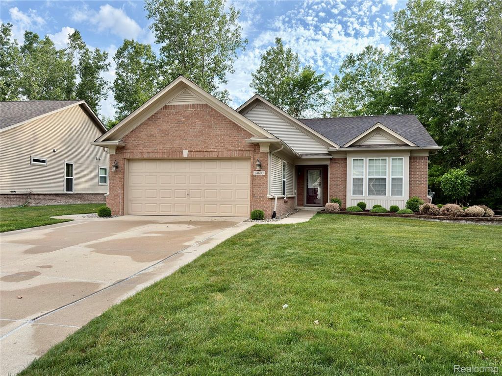 24600 Grand Traverse Avenue, Brownstown Charter Township, MI 48134