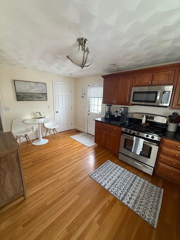 12B Chester Rd B, North Reading, MA 01864