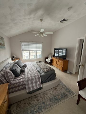 12B Chester Rd B, North Reading, MA 01864