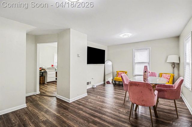 20118 Moenart Street, Detroit, MI 48234