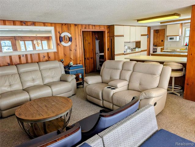 8461 Woodland Shore Drive, Brighton, MI 48114