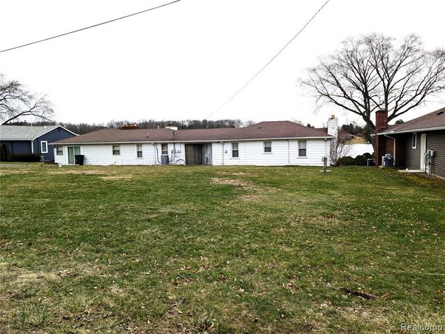 8461 Woodland Shore Drive, Brighton, MI 48114