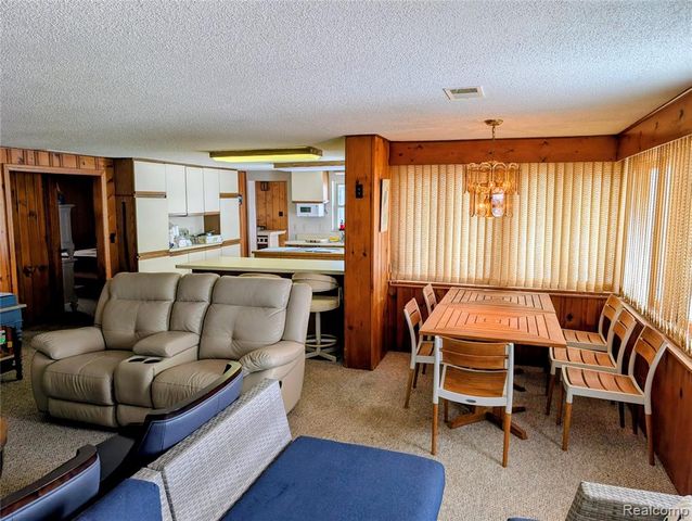 8461 Woodland Shore Drive, Brighton, MI 48114