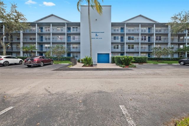 12600 SW 5th Ct 212L, Pembroke Pines, FL 33027