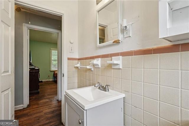 6300 Sweetbriar Drive SW, Mableton, GA 30126