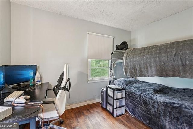 6300 Sweetbriar Drive SW, Mableton, GA 30126