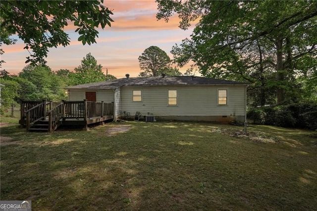 6300 Sweetbriar Drive SW, Mableton, GA 30126