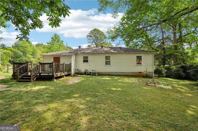 6300 Sweetbriar Drive SW, Mableton, GA 30126