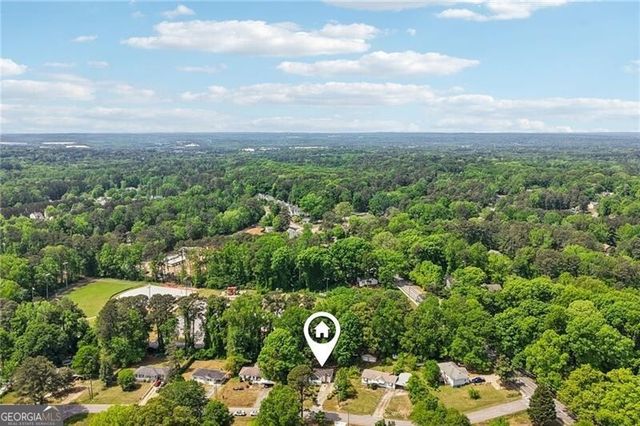 6300 Sweetbriar Drive SW, Mableton, GA 30126