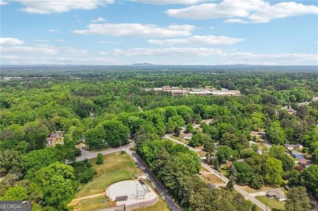 6300 Sweetbriar Drive SW, Mableton, GA 30126