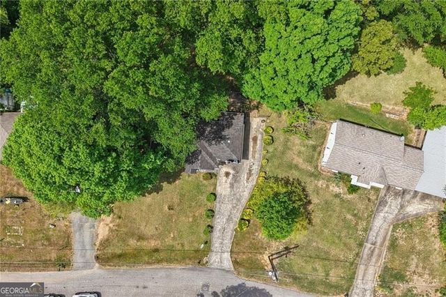 6300 Sweetbriar Drive SW, Mableton, GA 30126
