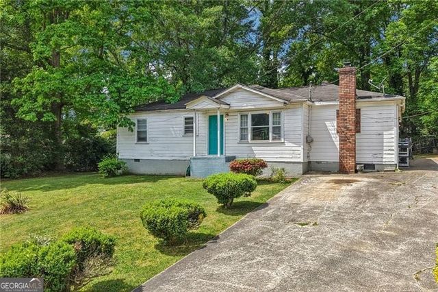 6300 Sweetbriar Drive SW, Mableton, GA 30126