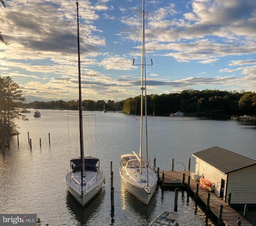 194 HARBOR DR, Lusby, MD 20657