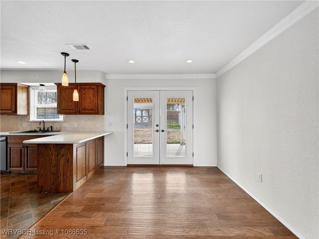 1205 W George Avenue, Pocola, OK 74902