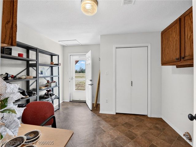 1205 W George Avenue, Pocola, OK 74902