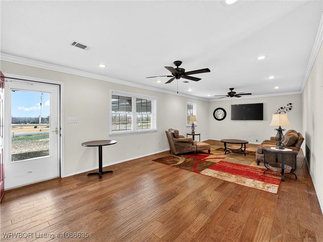 1205 W George Avenue, Pocola, OK 74902