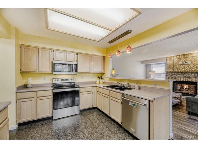 6285 S Van Gordon Way, Littleton, CO 80127