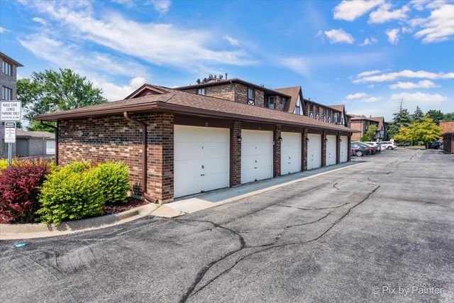 10532 Ridge Cove Drive 18A, Chicago Ridge, IL 60415