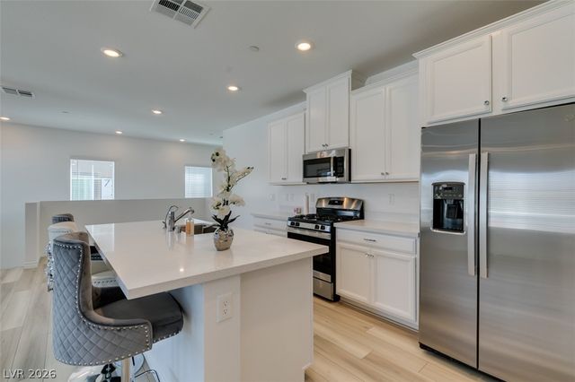7312 North Decatur Boulevard 6, North Las Vegas, NV 89131