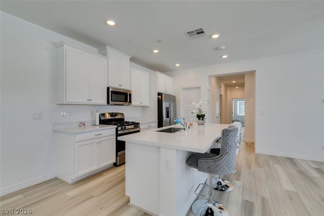 7312 North Decatur Boulevard 6, North Las Vegas, NV 89131