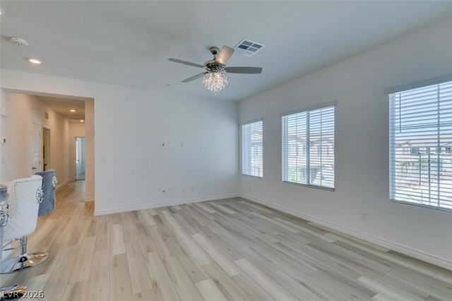 7312 North Decatur Boulevard 6, North Las Vegas, NV 89131