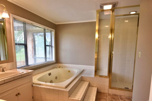170 Riverview Dr, Malvern, AR 72104