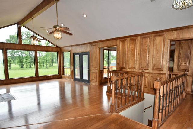 170 Riverview Dr, Malvern, AR 72104